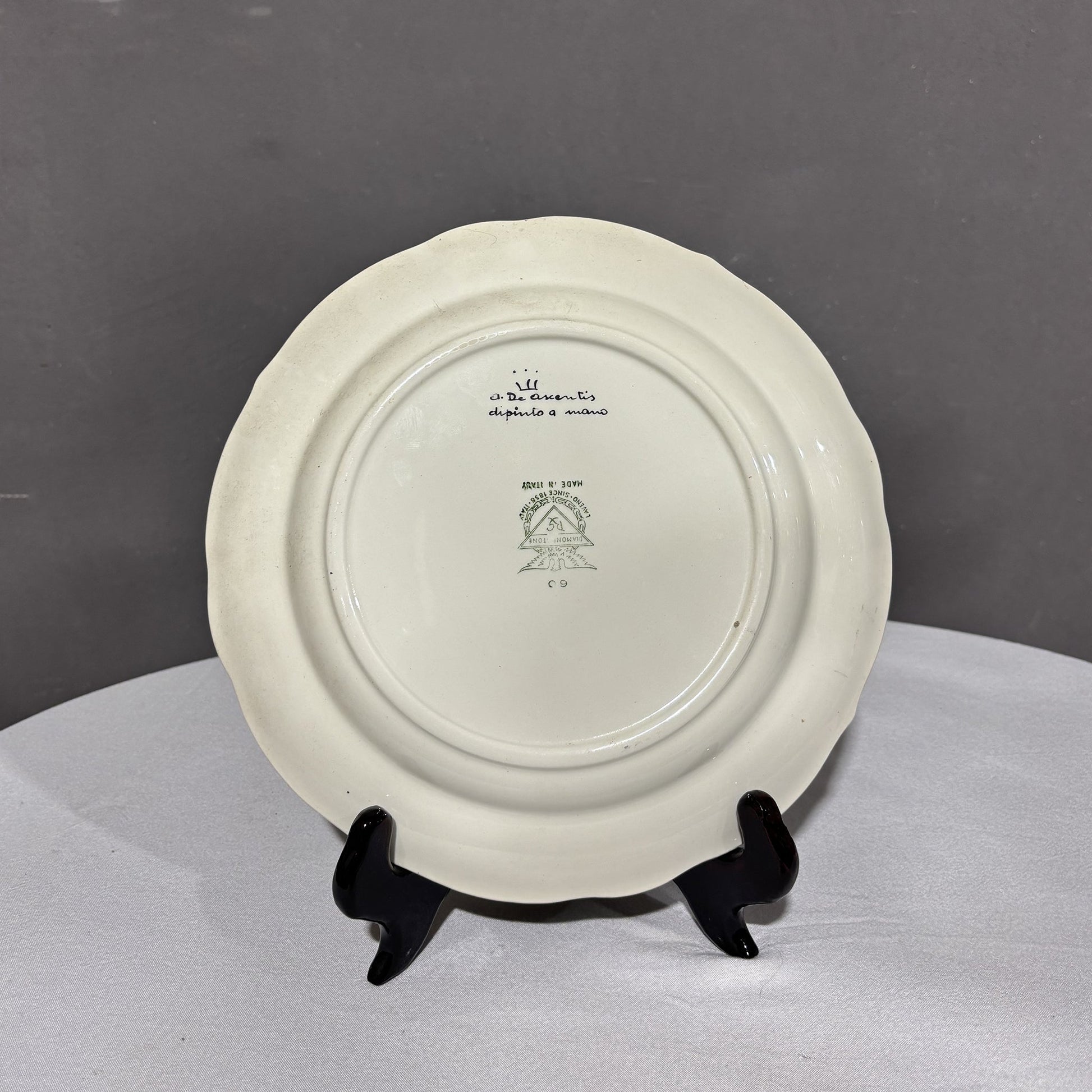 Antico Servizio di piatti in ceramica Laveno dipinti a mano - Vassallo Antiques Antiquariato Online