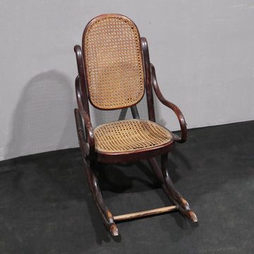 Piccola Sedia a dondolo Wackerlin - Vassallo Antiques Antiquariato Online