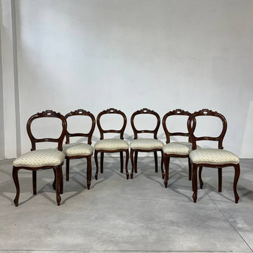 Antico set di sei sedie da pranzo restaurate
