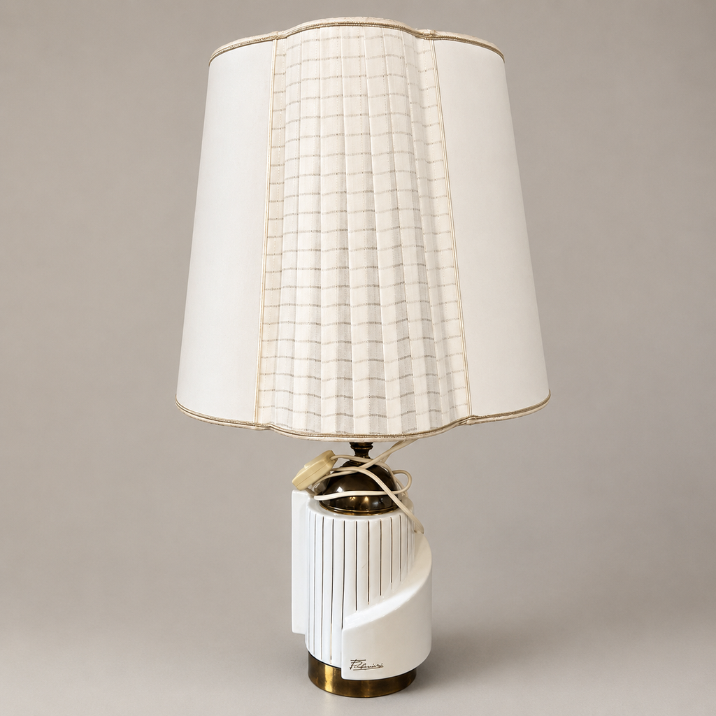 Lampada da tavolo di design italiano firmata F. Palmieri