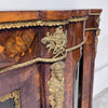 Importante credenza vittoriana dell'800 intarsiata con bronzi dorati