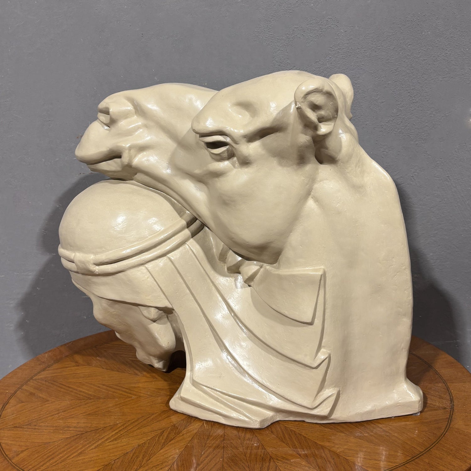 Affascinante Scultura beduino con cammello - Vassallo Antiques Antiquariato Online