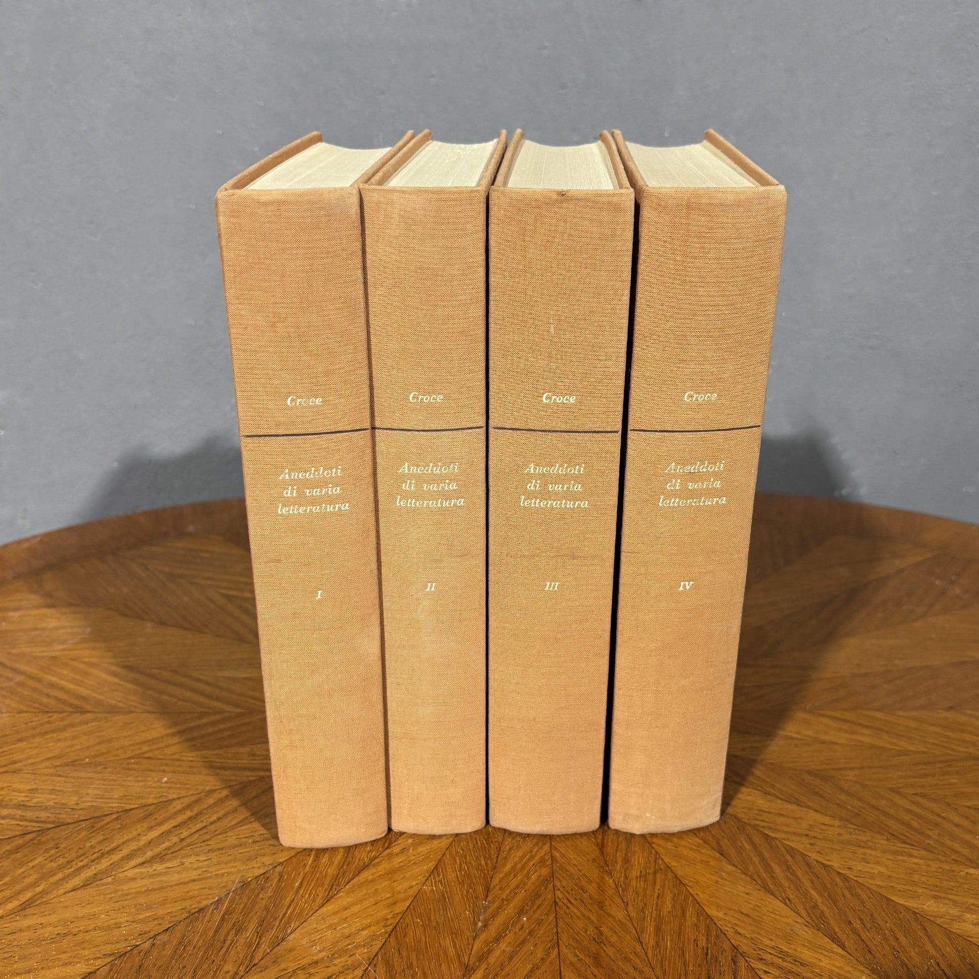 Aneddoti di Varia Letteratura, Benedetto Croce - 1953 - Vassallo Antiques Antiquariato Online