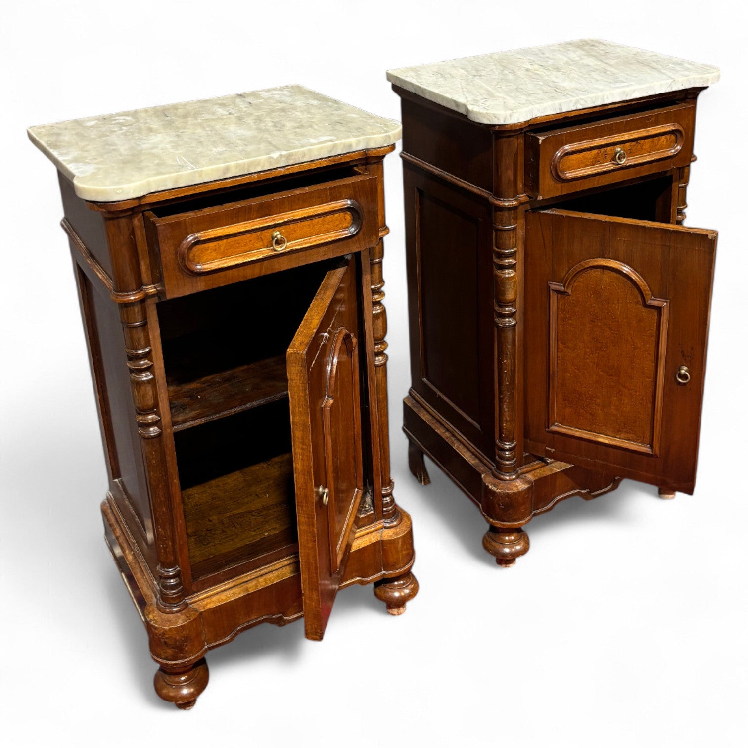 Antica coppia di comodini Luigi Filippo - Vassallo Antiques Antiquariato Online