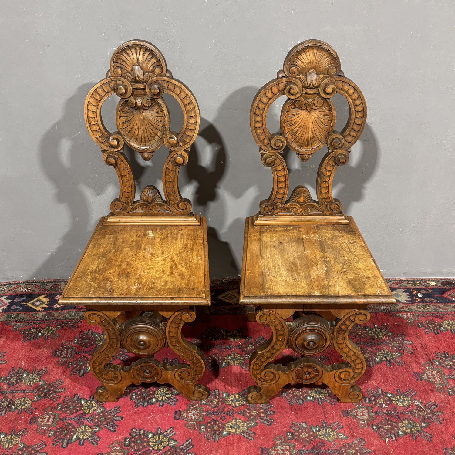 Antica coppia di sedute sgabelli Rinascimentali - Vassallo Antiques Antiquariato Online