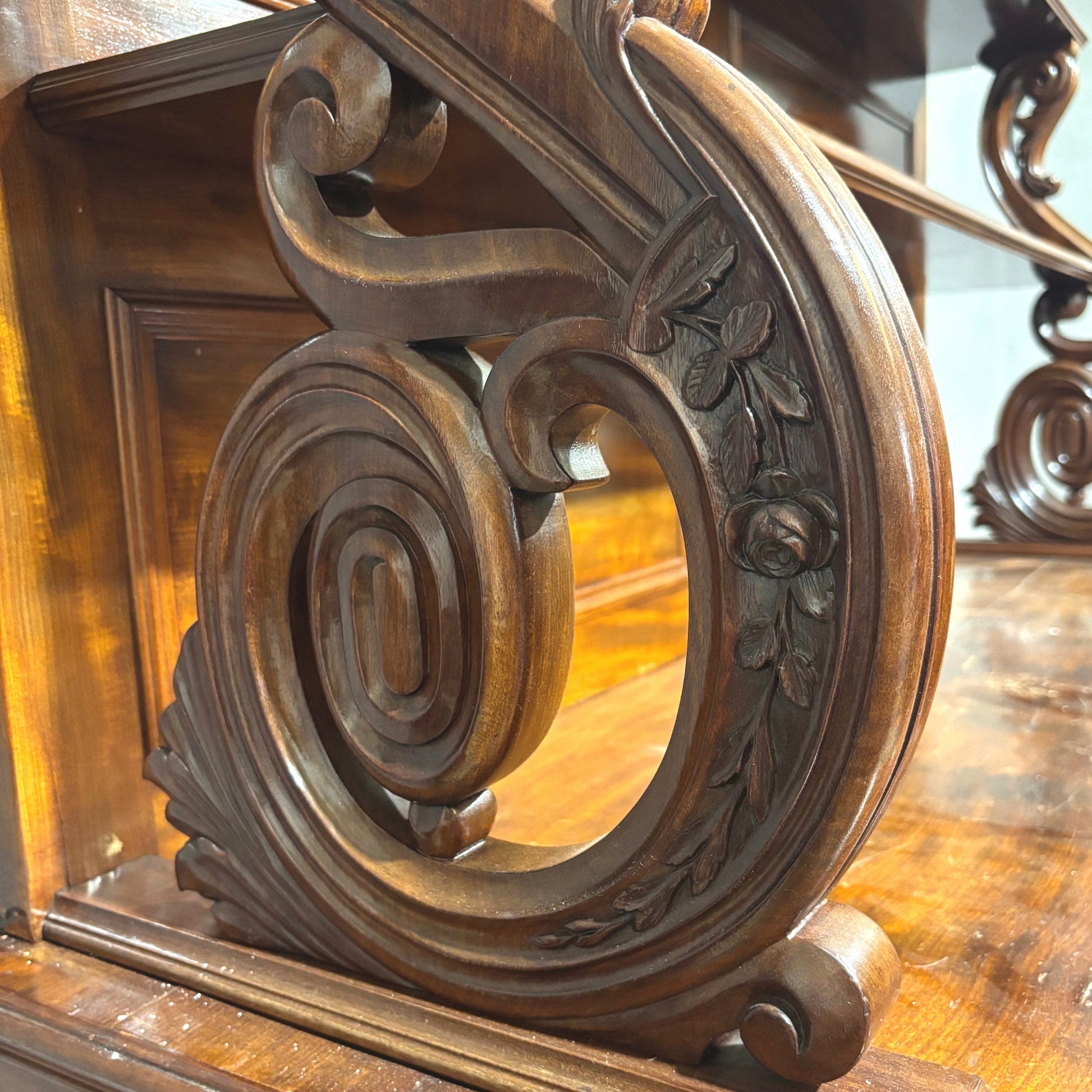 Antica Credenza con Alzata Luigi Filippo - Vassallo Antiques Antiquariato Online