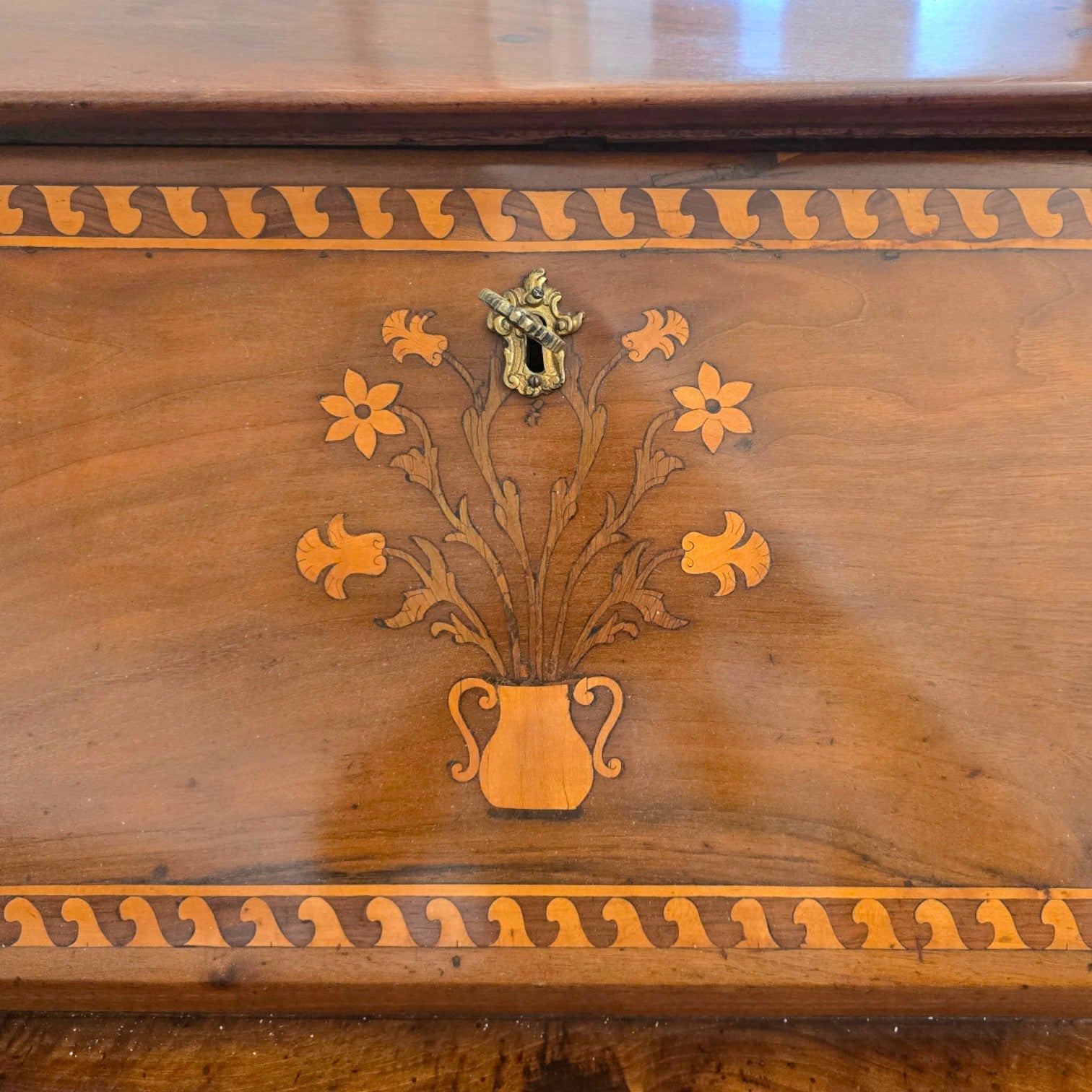 Antica ribalta intarsiata Luigi XVI - Vassallo Antiques Antiquariato Online