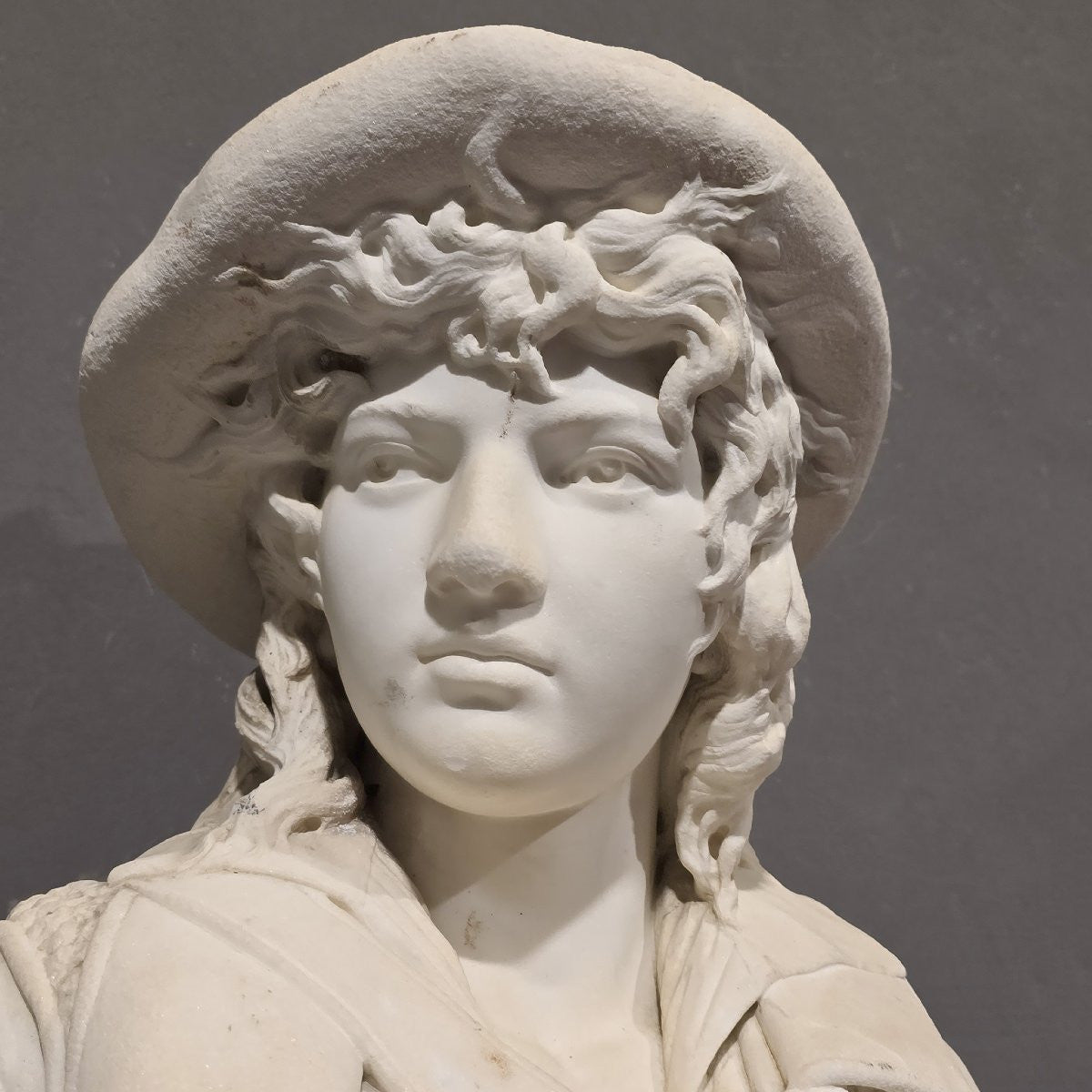 Antico busto in marmo bianco Carnevale Giuseppe (1887) - Vassallo Antiques Antiquariato Online