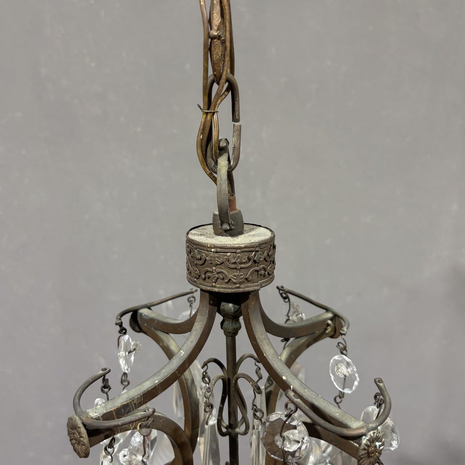 Antico Lampadario Liberty con pendenti - Vassallo Antiques Antiquariato Online