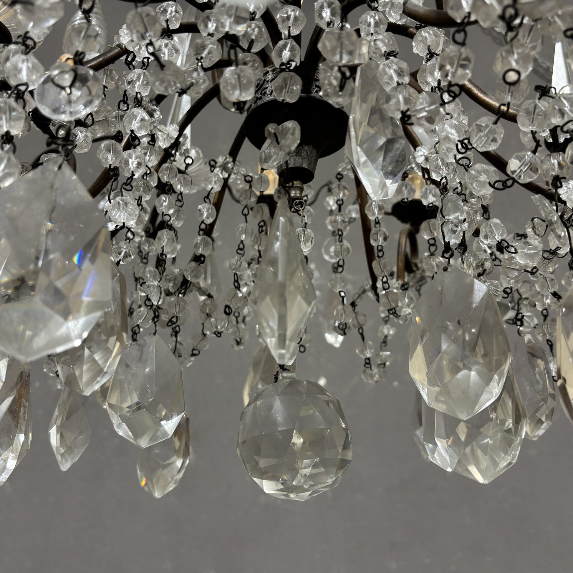 Antico Lampadario Liberty con pendenti - Vassallo Antiques Antiquariato Online