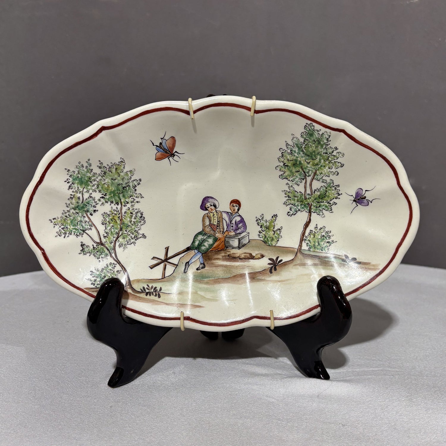 Antico Servizio di piatti in ceramica Laveno dipinti a mano - Vassallo Antiques Antiquariato Online