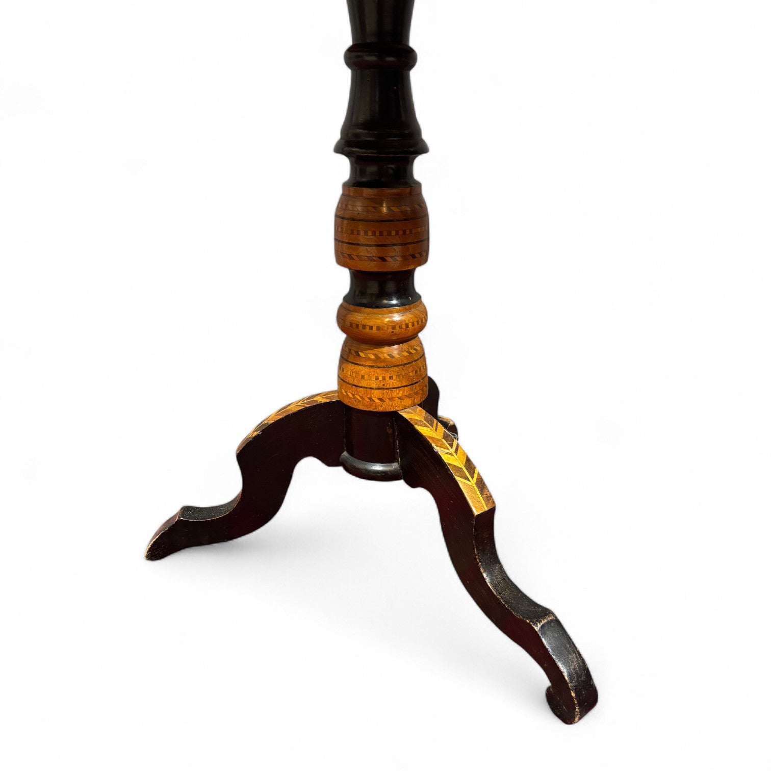 Antico Tavolino Sorrentino intarsiato - Vassallo Antiques Antiquariato Online