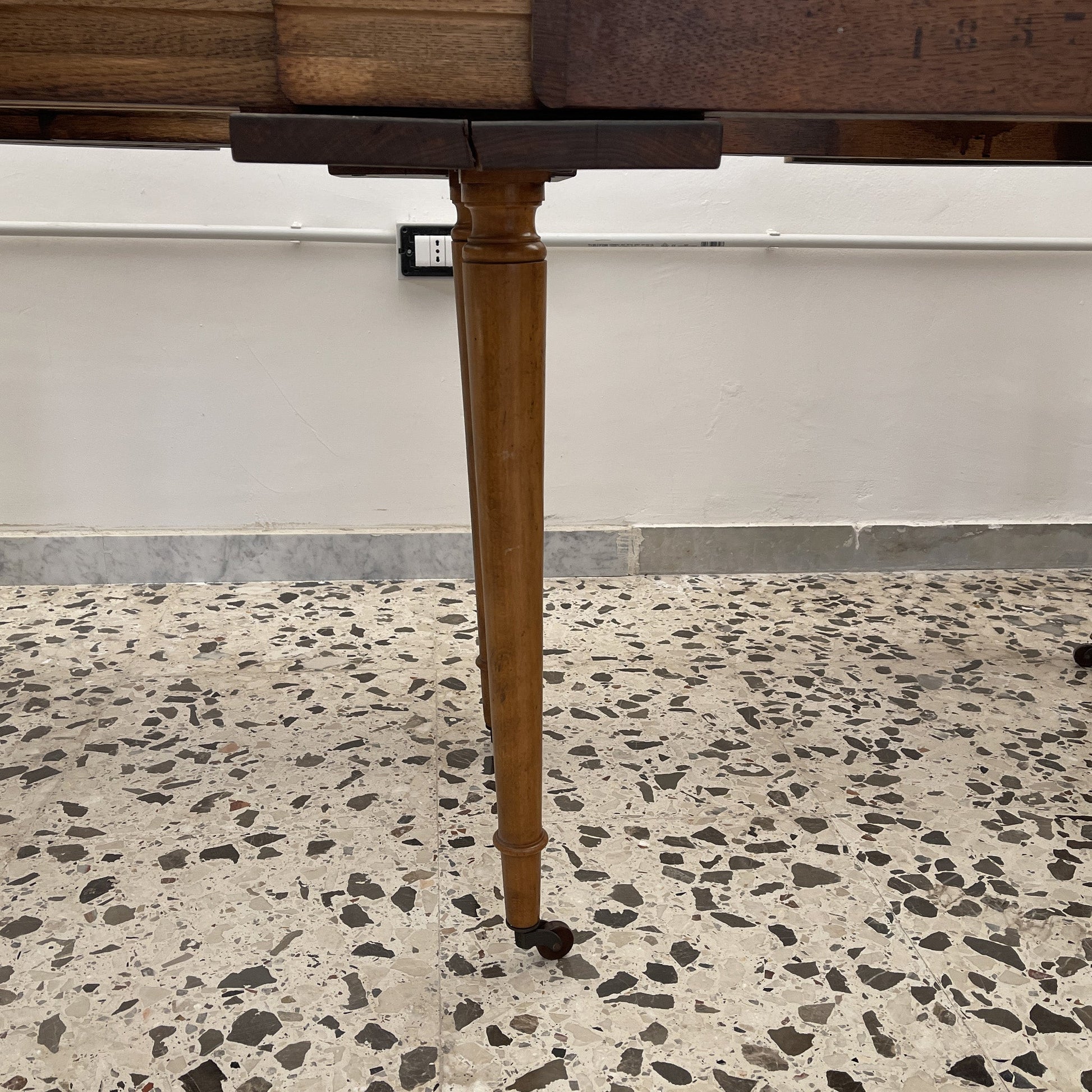 Antico Tavolo in satinwood fine XIX secolo - Vassallo Antiques Antiquariato Online