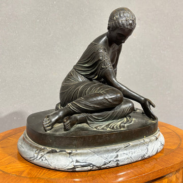 Antica scultura in bronzo XIX secolo ''La suonatrice di Ossa''