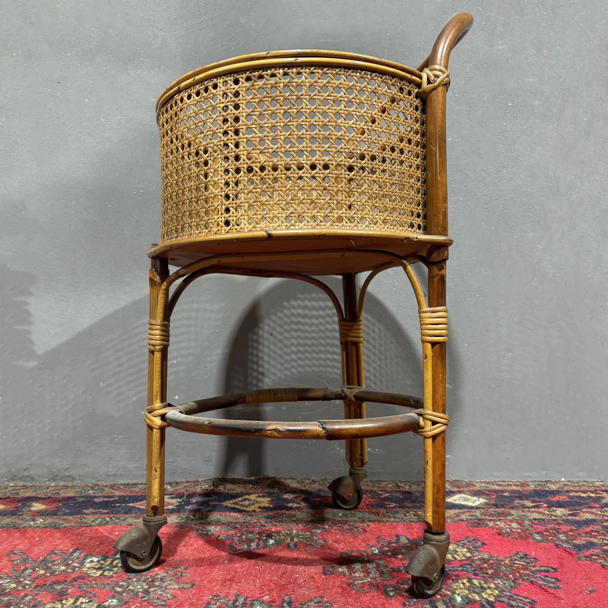 Carrellino di design in rattan - Vassallo Antiques Antiquariato Online