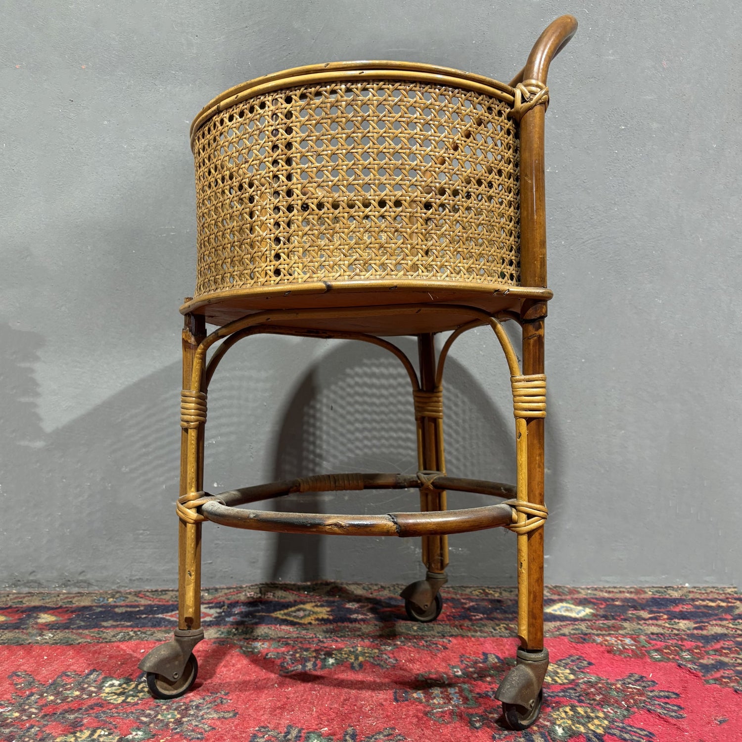 Carrellino di design in rattan - Vassallo Antiques Antiquariato Online