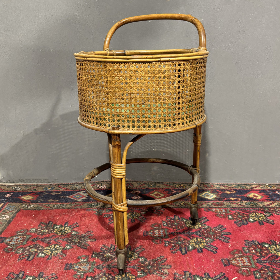Carrellino di design in rattan - Vassallo Antiques Antiquariato Online