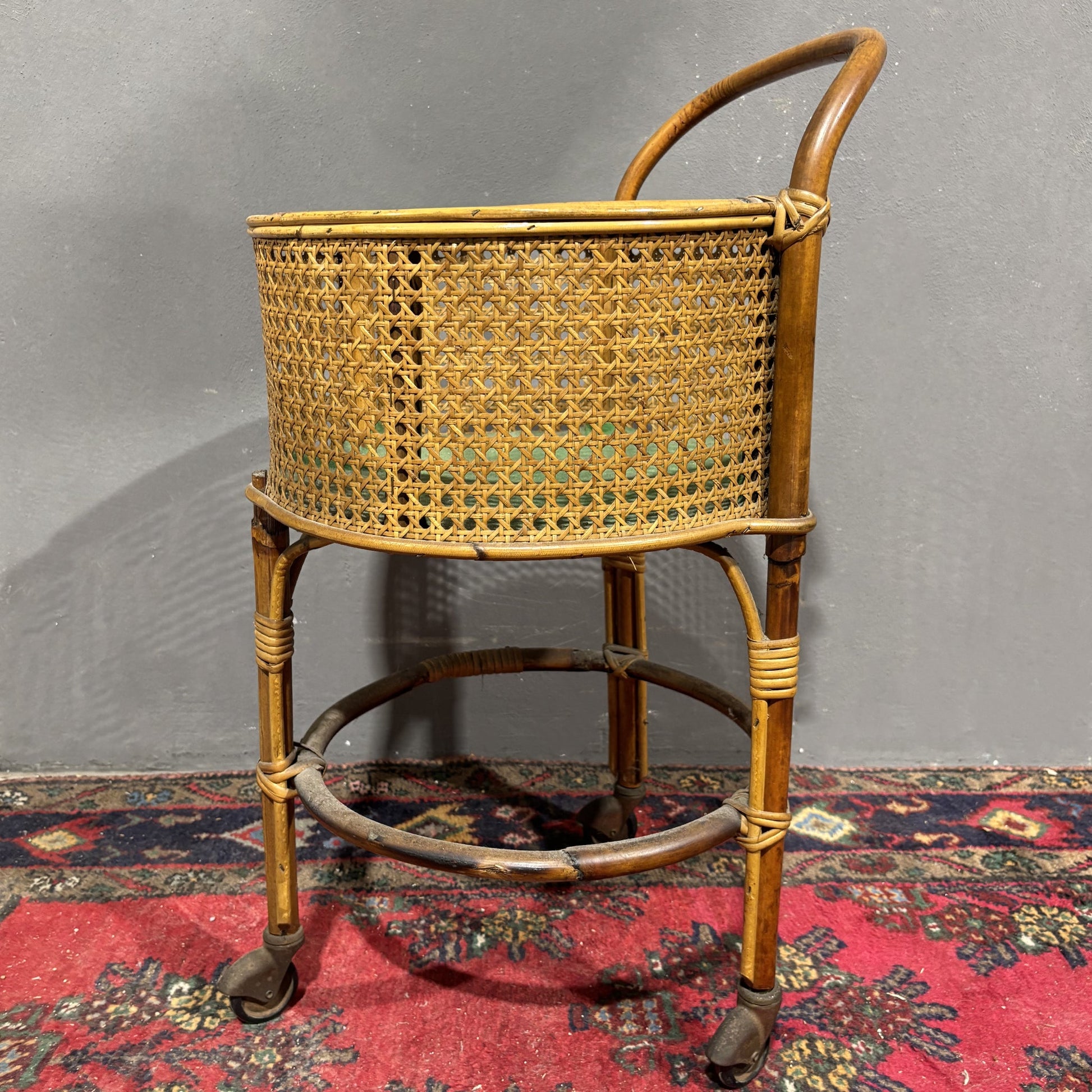 Carrellino di design in rattan - Vassallo Antiques Antiquariato Online
