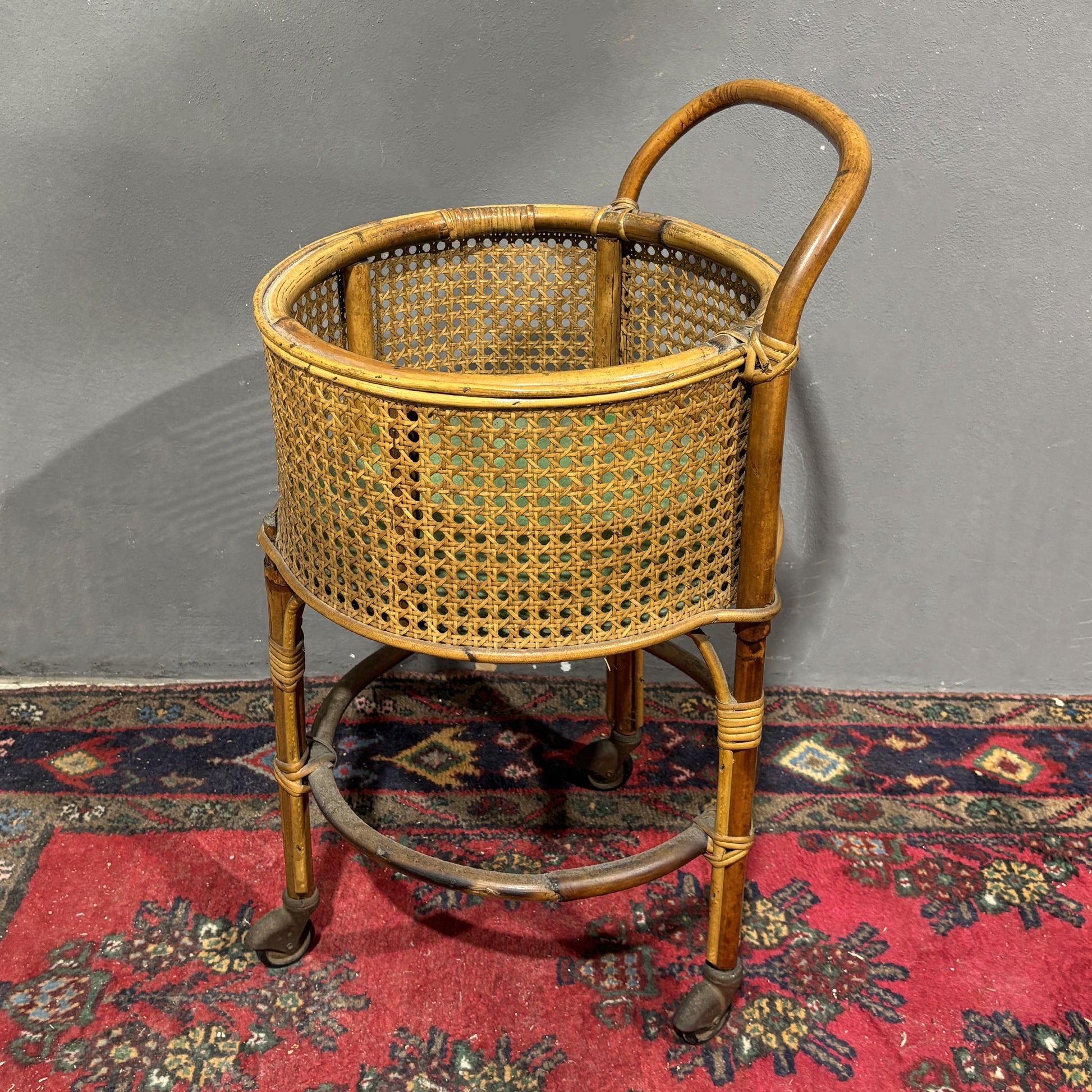Carrellino di design in rattan - Vassallo Antiques Antiquariato Online