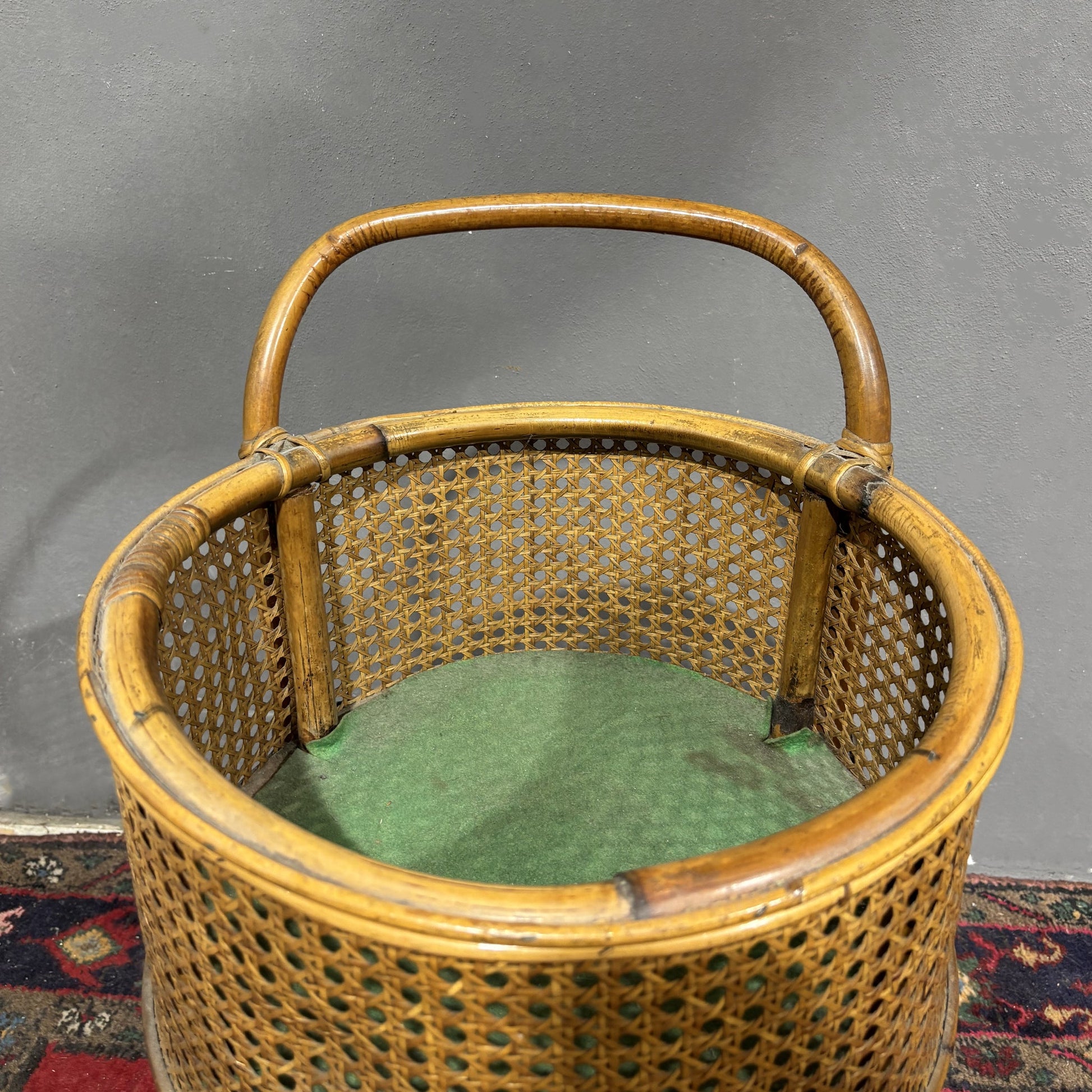 Carrellino di design in rattan - Vassallo Antiques Antiquariato Online