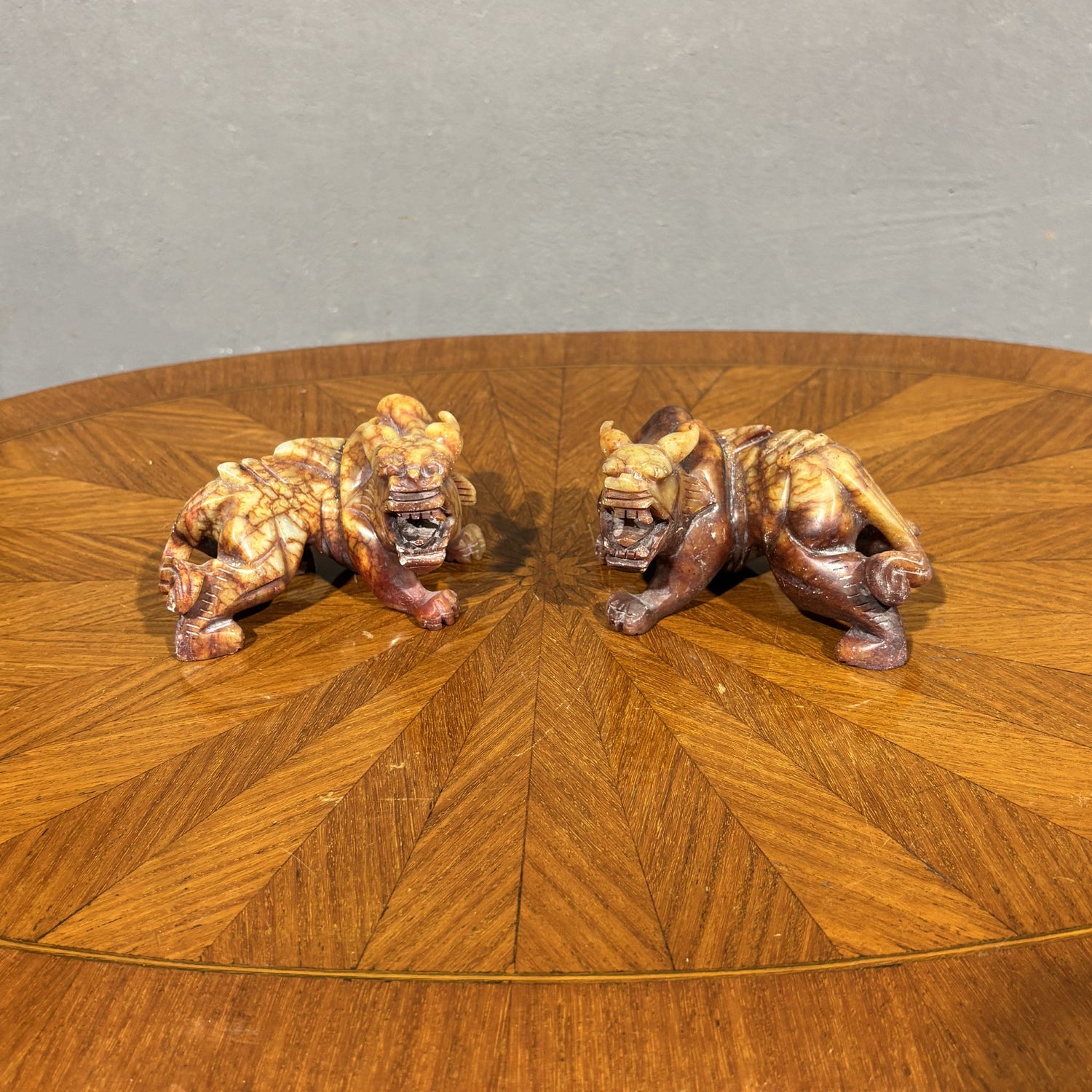 Coppia di Cani di Foo in pietra saponaria - Vassallo Antiques Antiquariato Online