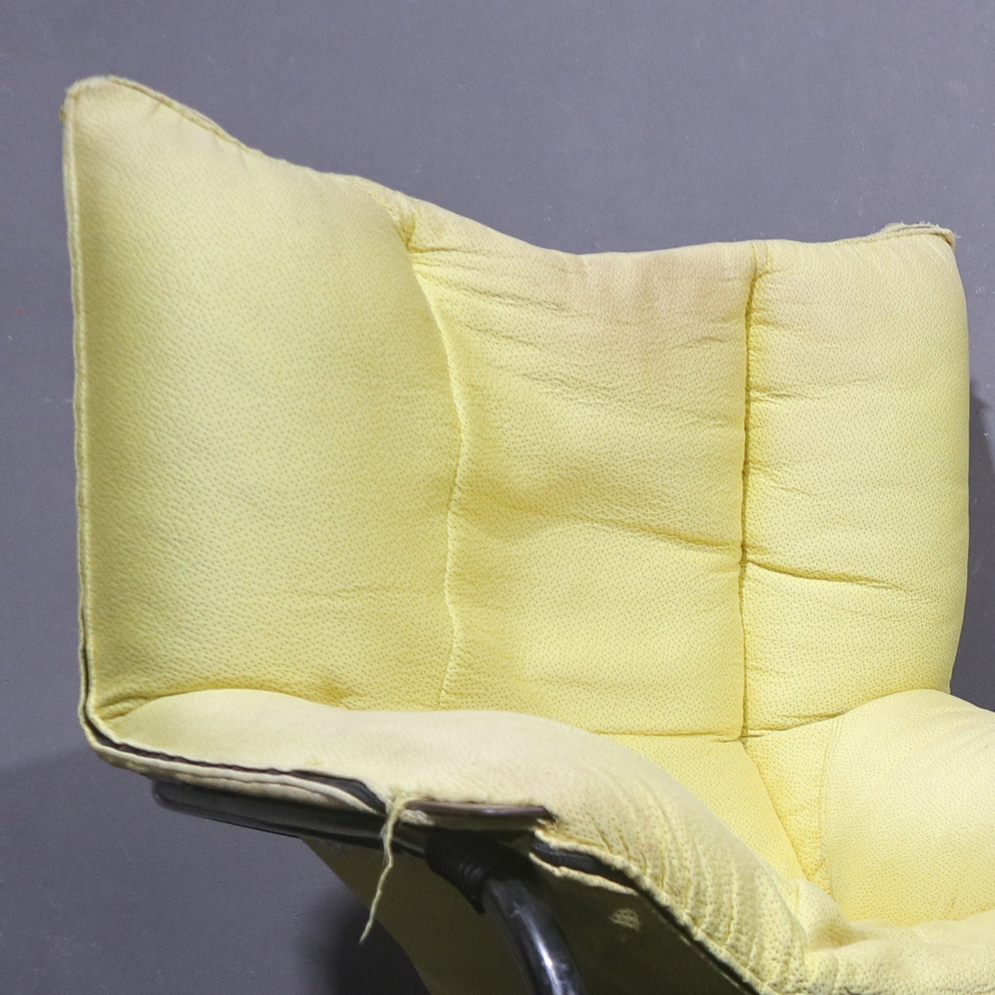 Coppia di poltrone vintage in tessuto design italiano anni '70 - Vassallo Antiques Antiquariato Online