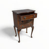 Paire de tables de chevet anciennes en acajou et plumes