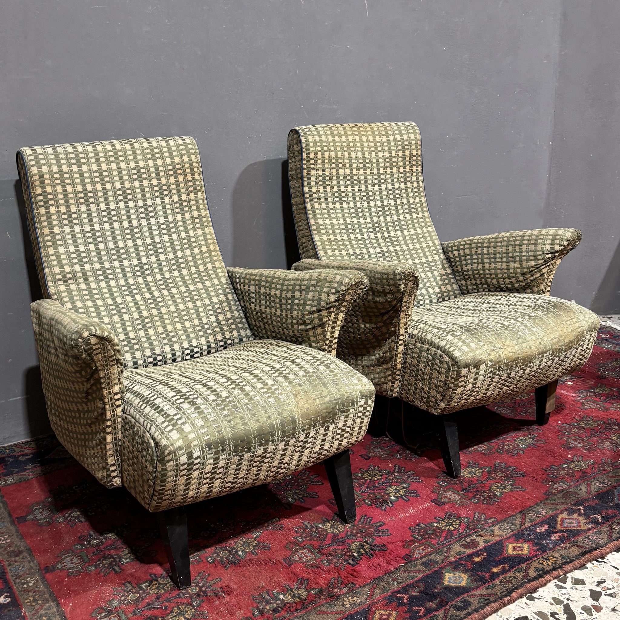 Coppia di poltrone di design anni '50