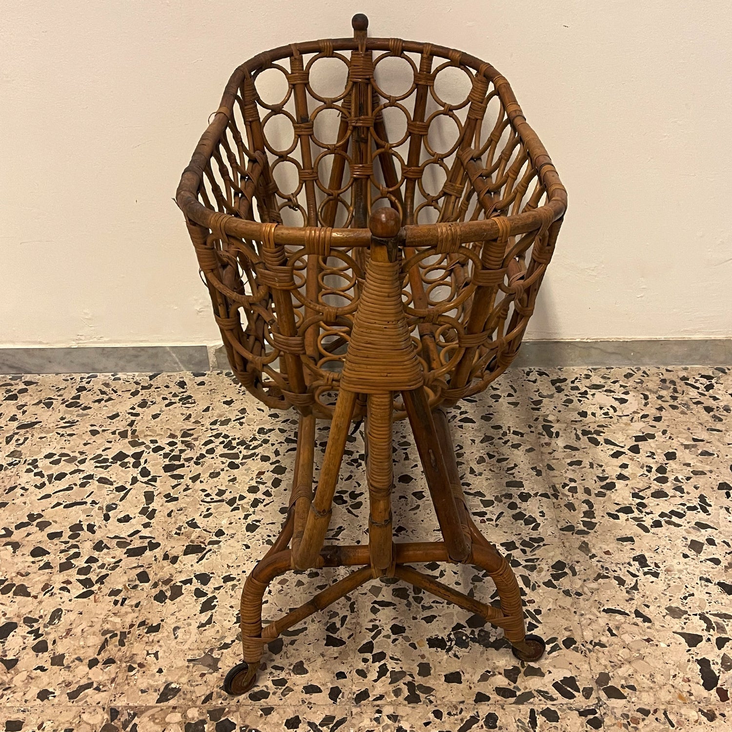 Culla Vintage in bambù anni '50 - Vassallo Antiques Antiquariato Online