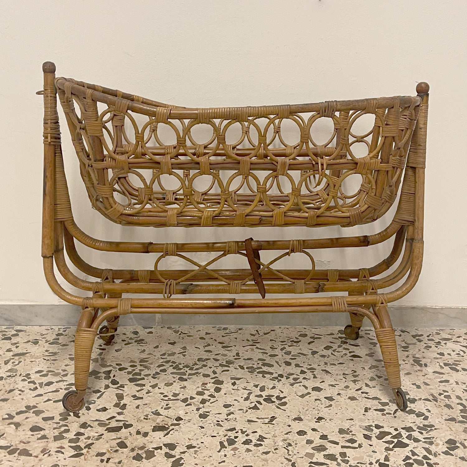 Culla Vintage in bambù anni '50 - Vassallo Antiques Antiquariato Online