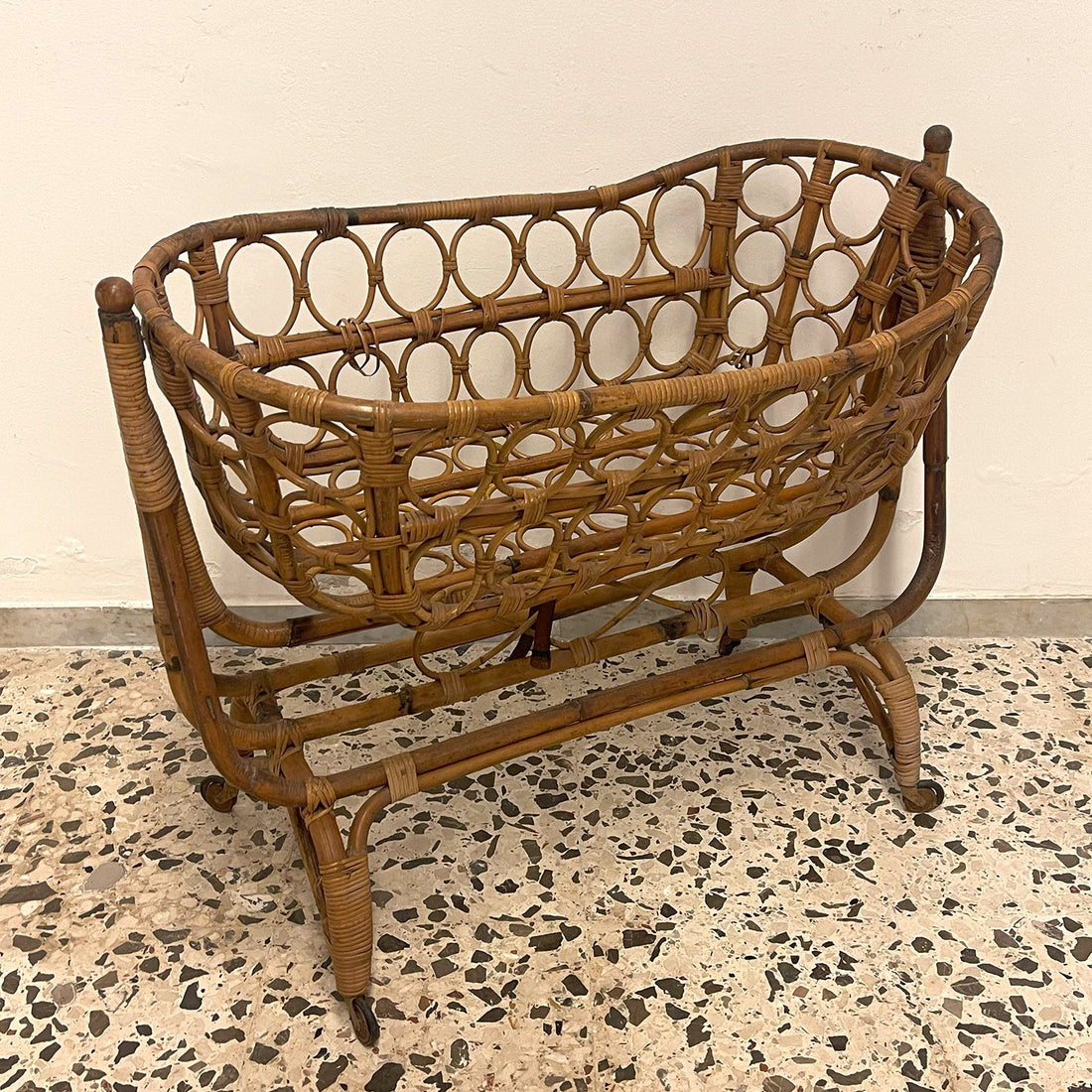 Culla Vintage in bambù anni '50 - Vassallo Antiques Antiquariato Online