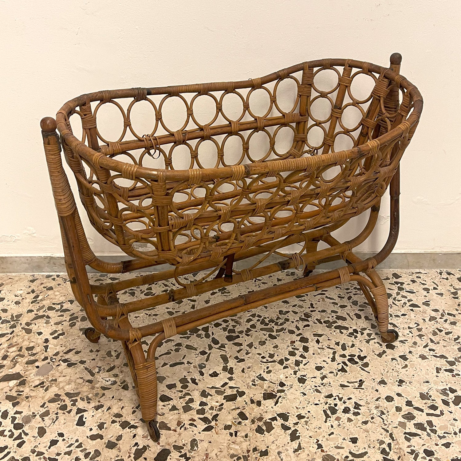 Culla Vintage in bambù anni '50 - Vassallo Antiques Antiquariato Online