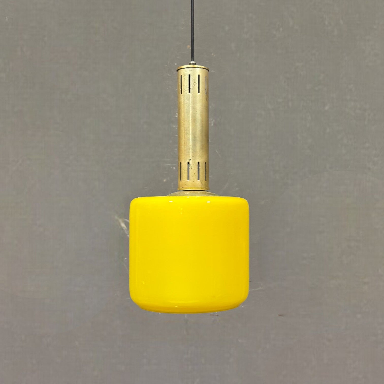 Lampada a sospensione in vetro giallo Stilnovo Vetro, 1950 circa - Vassallo Antiques Antiquariato Online