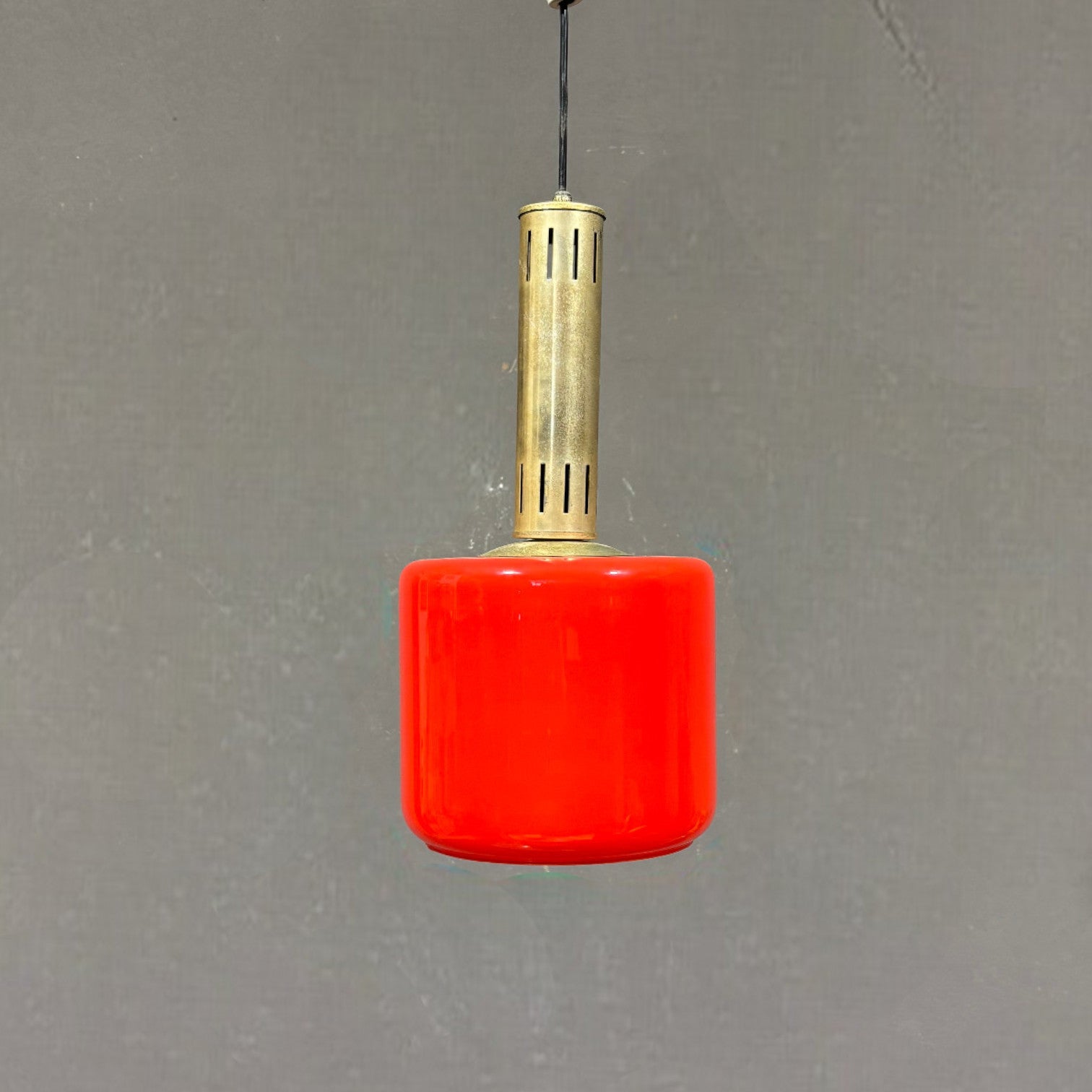 Lampada a sospensione in vetro rosso Stilnovo, 1950 circa