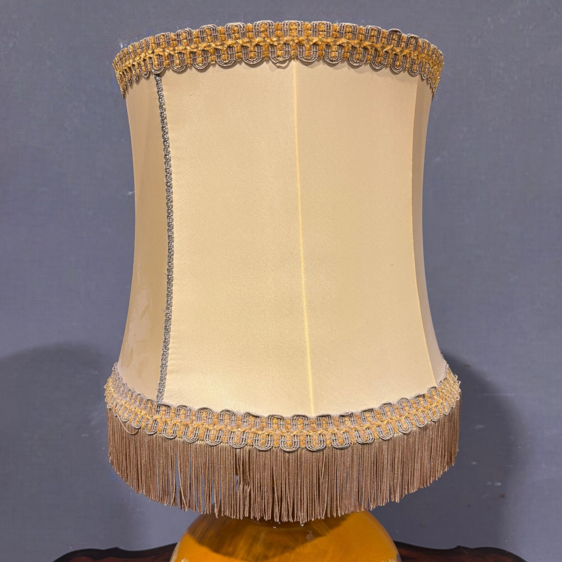 Lume in ceramica dipinta anni '70 - Vassallo Antiques Antiquariato Online