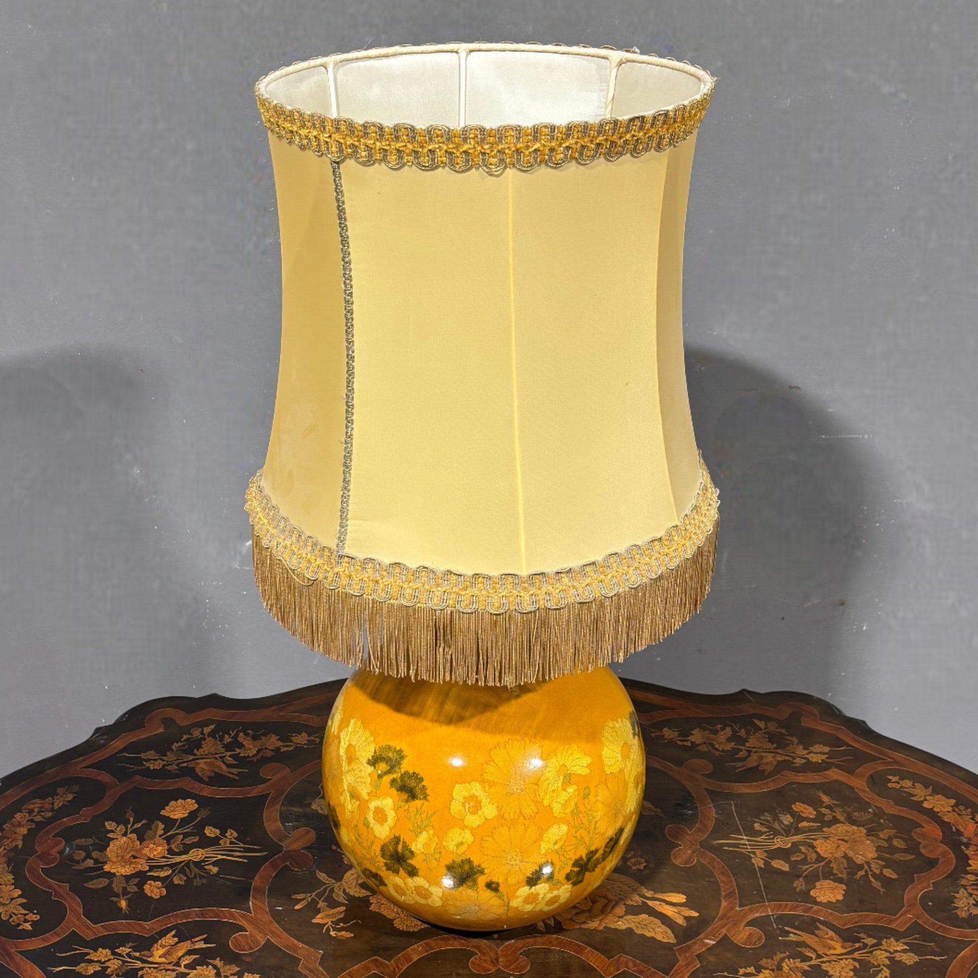 Lume in ceramica dipinta anni '70 - Vassallo Antiques Antiquariato Online