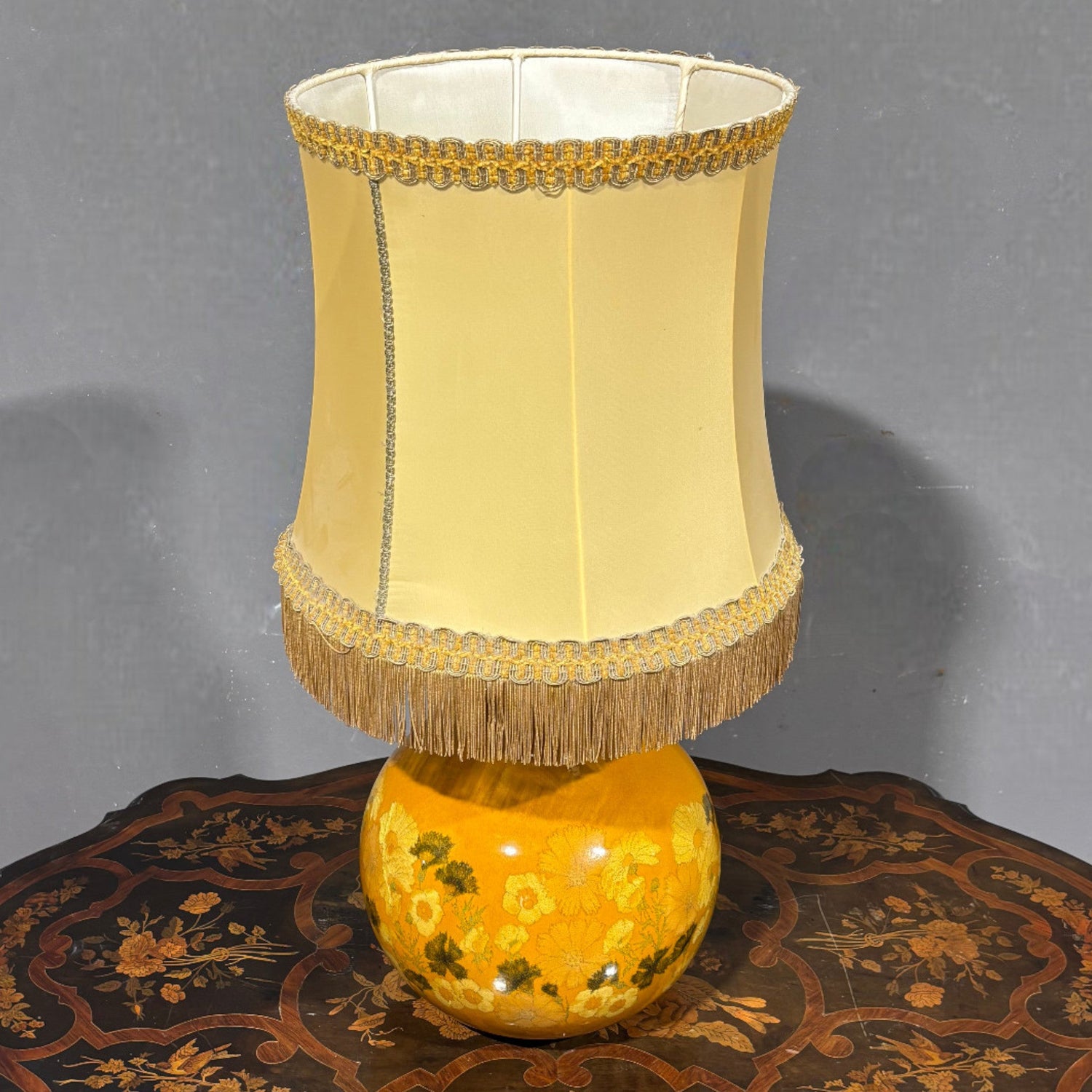 Lume in ceramica dipinta anni '70 - Vassallo Antiques Antiquariato Online