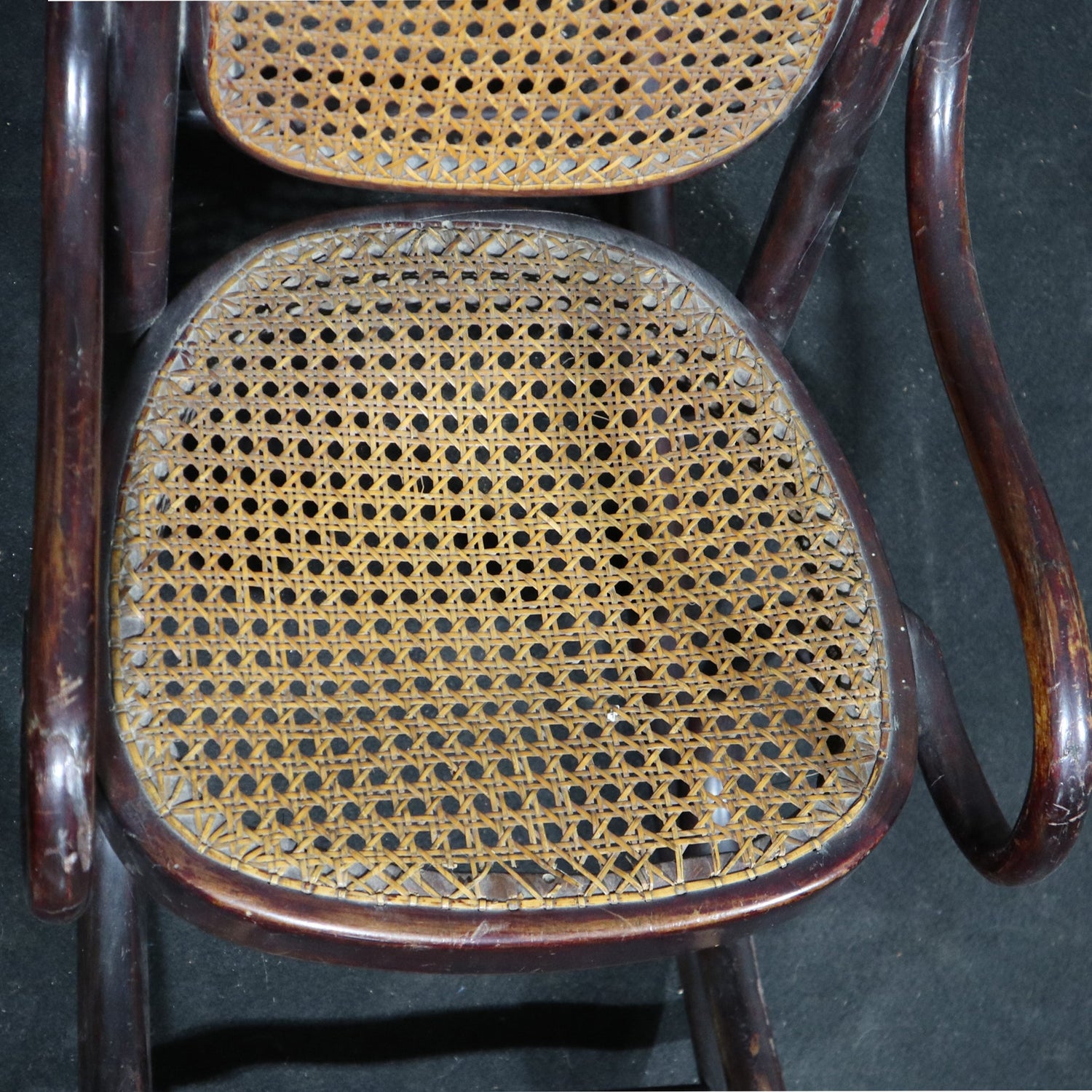 Piccola Sedia a dondolo Wackerlin - Vassallo Antiques Antiquariato Online