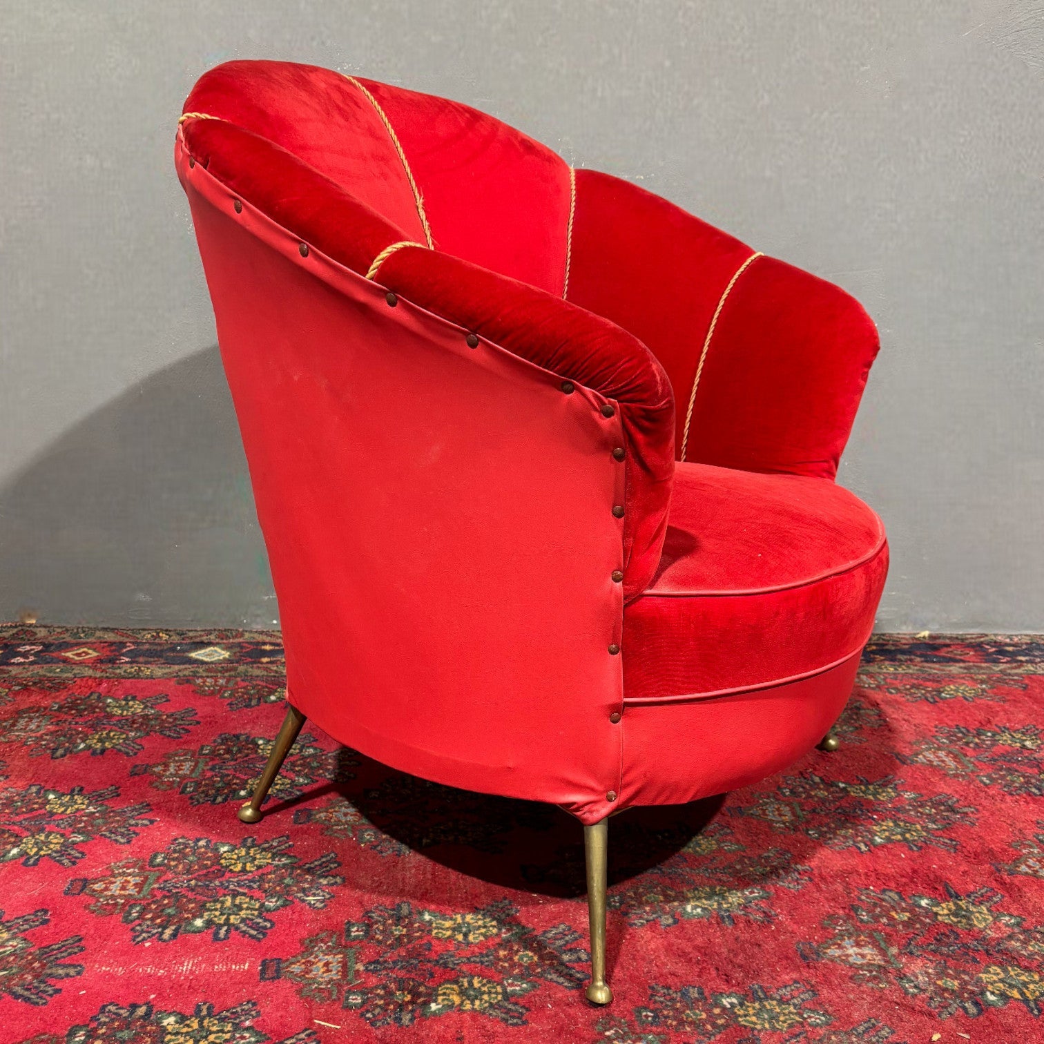 Poltrona di design anni '50 in velluto - Vassallo Antiques Antiquariato Online