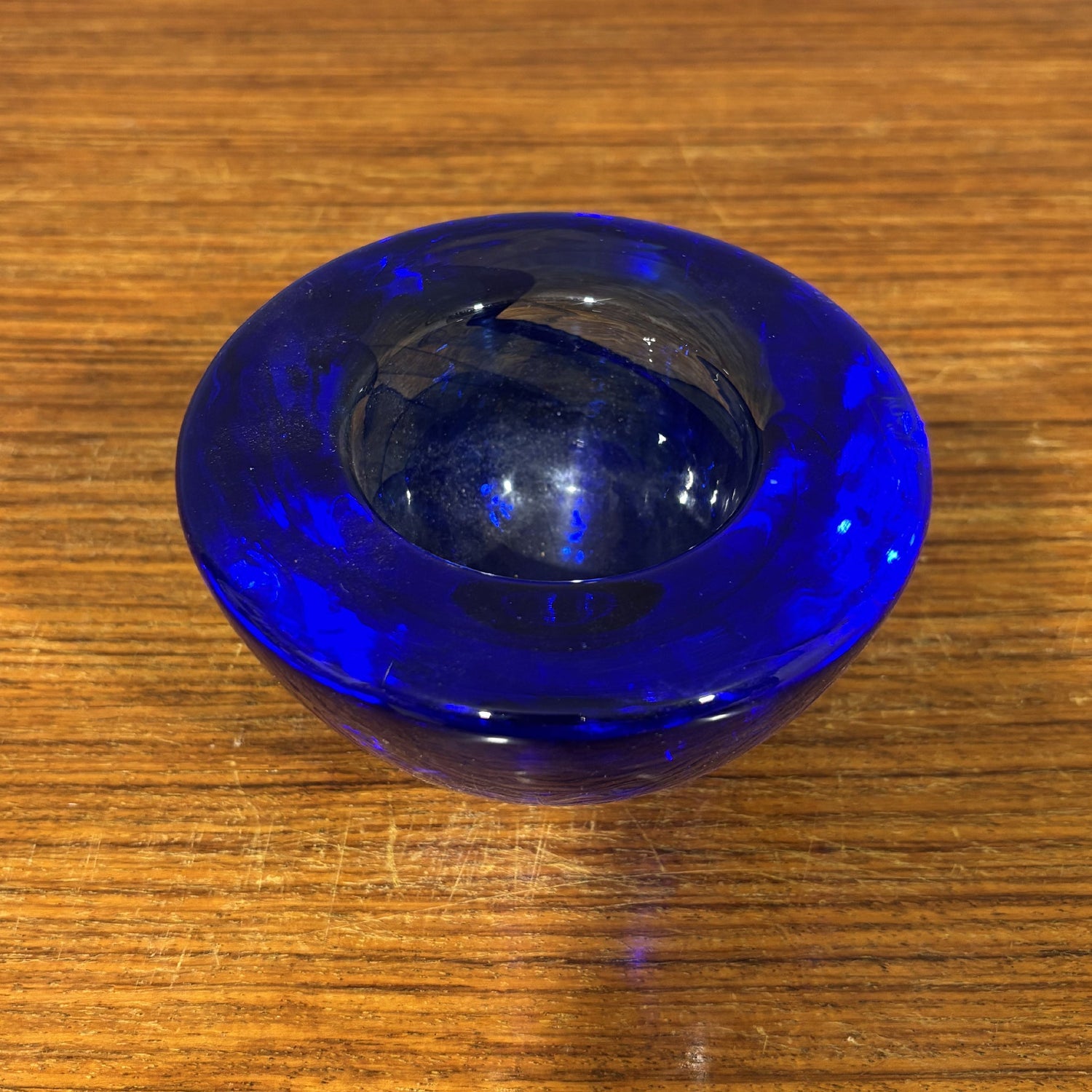 Posacenere cristallo blu Kosta Boda anni '60 - Vassallo Antiques Antiquariato Online