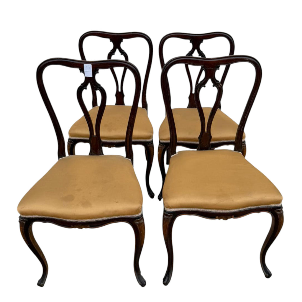 Set 4 sedie in legno sagomato di gusto Luigi XV